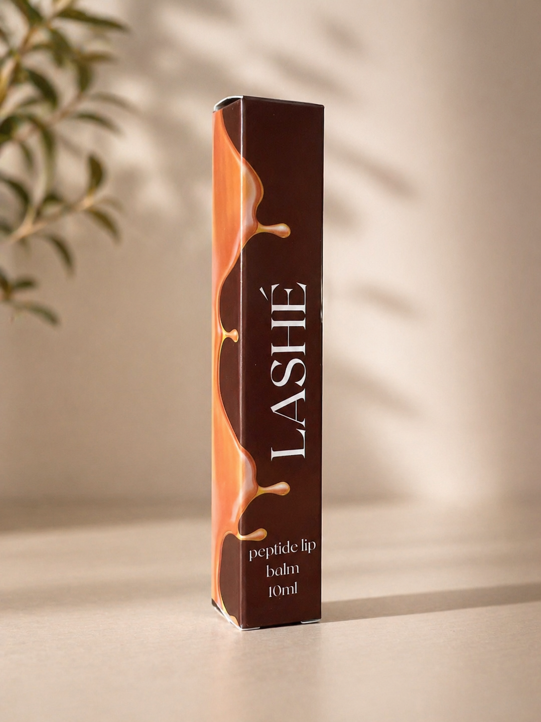 LASHÉ Peptide Lip Balm – Caramel Macchiato
